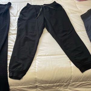 Black jaanuu scrub bottoms